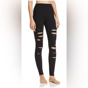 Alo Yoga 7/8 Ripped Warrior Legging XS